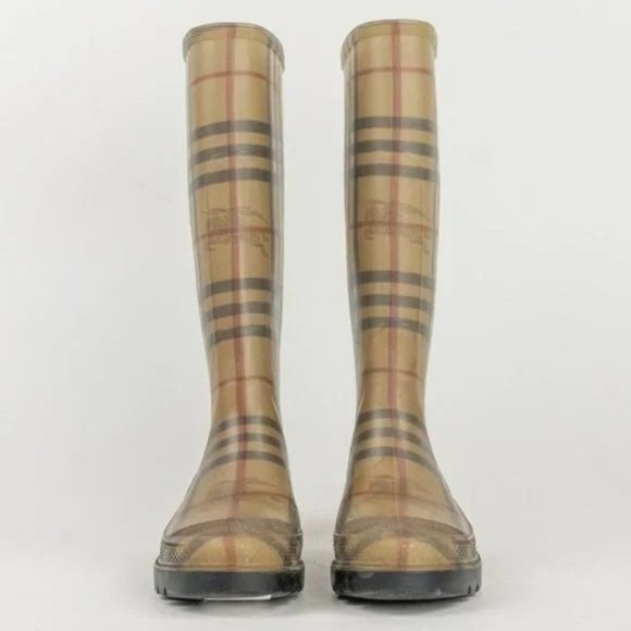 Burberry Haymarket Check Rainboots - Picture 2 of 6